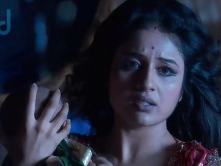 Jodha Akbar: Salim Is Saved From Life Threat!
