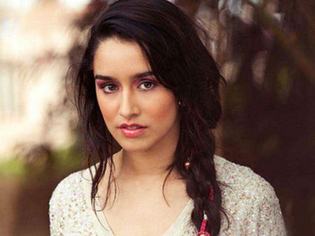 Shraddha Kapoor Launches Her Official Facebook Page