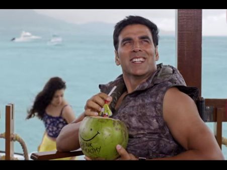 Dialogue Promos Of Akshay Kumar-Lisa Haydon's The Shaukeens