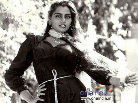 After Silk Smitha's Death, Only THIS South Actor Visited The Actress' Mortal Remains!