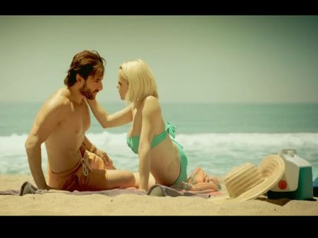 Watch Saif Ali Khan As 'Kameena' In New Song From Happy Ending