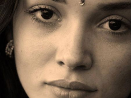 Amy Jackson Plays A Ghost!