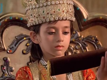 Jodha Akbar: Salim Bullied By Brothers Feels Upset!