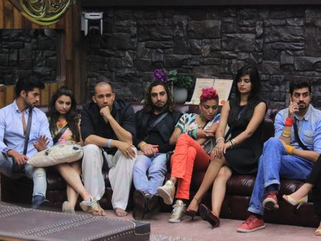 Bigg Boss 8 Sneak Peek: Nominations With Twist, Gautam Gulati Saves Two!