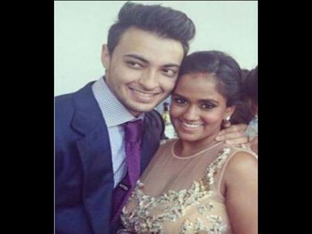 Pics: Celebrity Spotting At Airport; Arriving After Arpita Khan Wedding