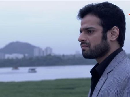 Yeh Hai Mohabbatein: Raman Really Thinking Of Leaving Ishita?