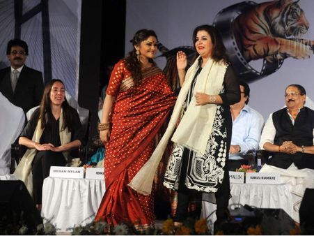 Happy New Year Director Farah Khan Gets Felicitated (Pics)