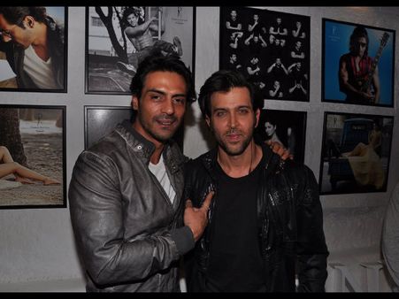 Arjun Rampal Warns Leading Daily 'Times Of India' For Misinformation