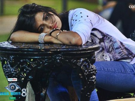 Sonali Raut Nominated Again, Feels Betrayed By Praneet Bhatt On Bigg Boss 8!