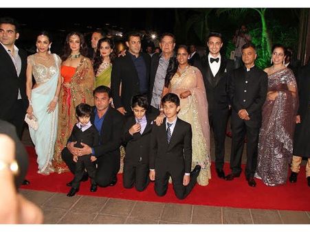 Salman Khans' Sister Arpita Khan's Emotional Send-Off