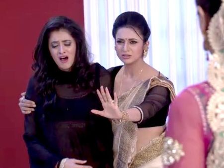 Yeh Hai Mohabbetain: Wedding Turns Into A Chaos, Mihika Maligned