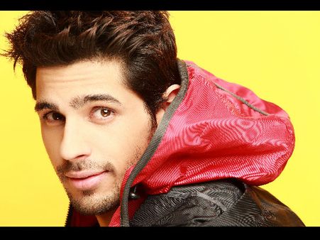 Sidharth Malhotra Makes Mixed Martial Arts His Fitness Regime