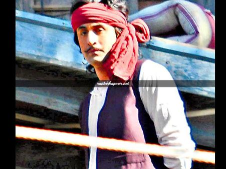 Leaked: Ranbir Kapoor's New Countryside Look In Tamasha (Pics)