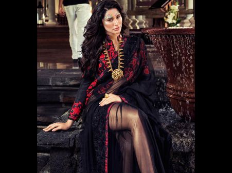 Pics: Nargis Fakhri Hotter Than Ever