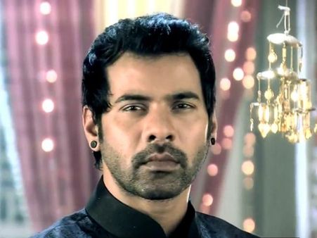 Kumkum Bhagya: Abhi’s Hand Burnt While Tying The Knot