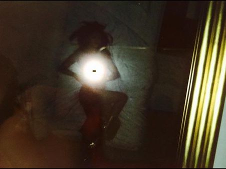 Selena Gomez Shares The Hottest Selfie Till Date