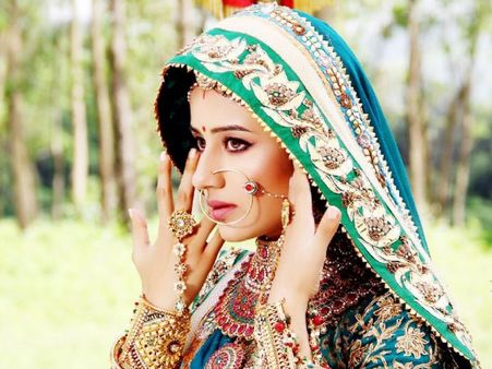 Jodha Akbar: Birbal’s Plan Works For Jodha