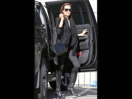 Angelina Jolie Gives First Appearance After Chickenpox