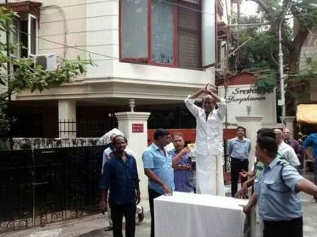 Rajinikanth's New Year Wish To His Fans!