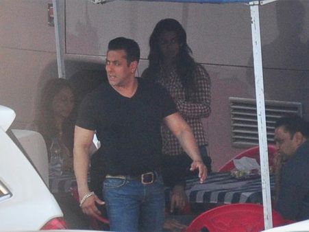 Spotted: Salman Khan Shooting In Bandra, Mumbai