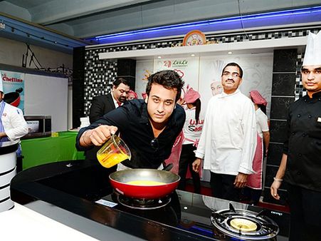 Ripudaman Handa Testing Culinary Skills Again On MasterChef Kitchen Ke Superstar!