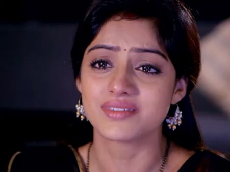 Diya Aur Baati Hum: Sooraj Gives Tearful Speech; Will Sandhya Accept Sooraj’s Apology?