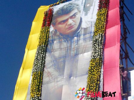 PHOTOS: Bangalore Celebrates Ajith's Yennai Arindhaal In Grand Style!
