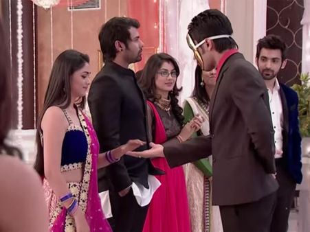 Kumkum Bhagya: Bulbul Kidnapped Soon After The Engagement To Purab