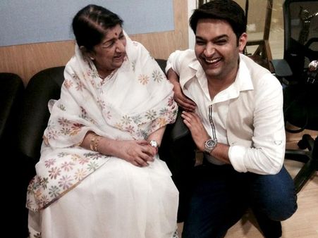 Lata Mangeshkar Showers Praises On Kapil Sharma, Big B After Watching Comedy Nights..