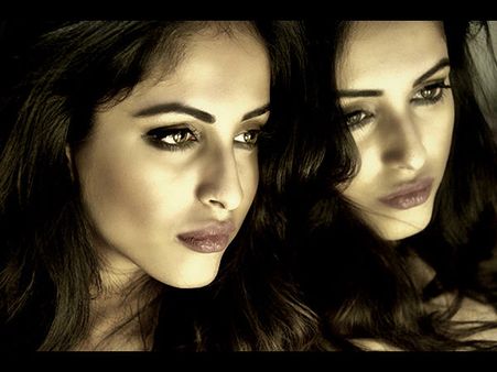 'Jazbaa' My Dream Bollywood Debut: Priya Banerjee