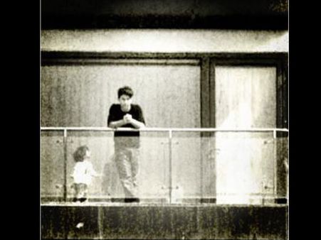 Check Today's Most Cute Pic Of Shahrukh Khan's Sons, Abram-Aryan