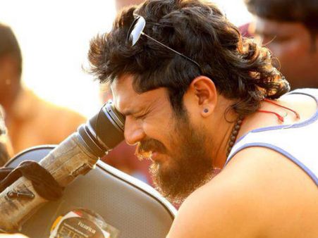Jomon T John Turns Director!