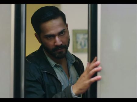 WATCH 'Badla Badla' Song: Badlapur
