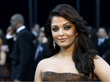 Check Aishwarya Rai's Reaction To Her Leaked Pictures