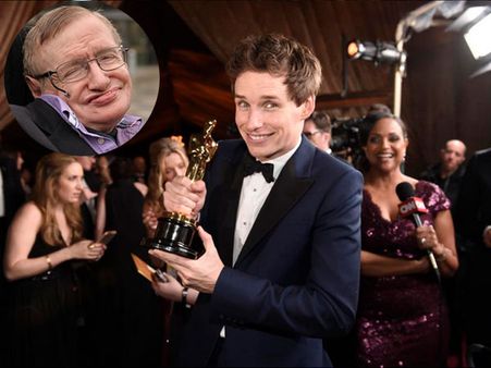 Stephen Hawking Congratulates Eddie Redmayne On Oscar Win