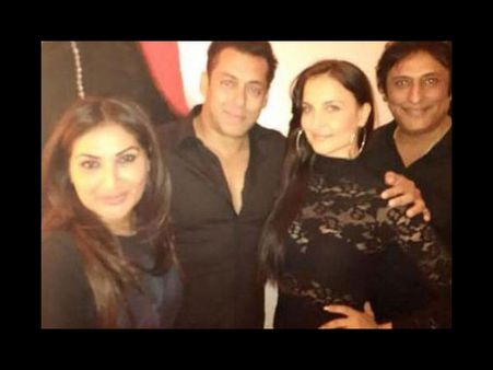 Salman Khan-Elli Avram Spotted Together In Dubai (Pic)