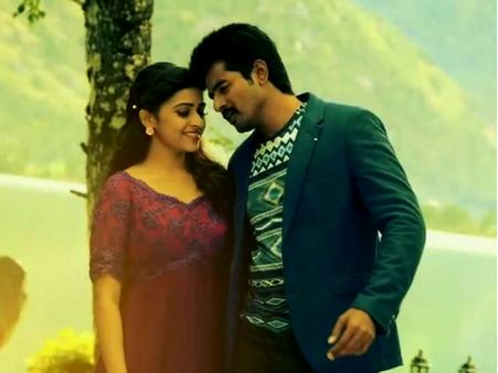 Sivakarthikeyan's Kaaki Sattai: Foreign Premier Shows And Worldwide Screen Count!