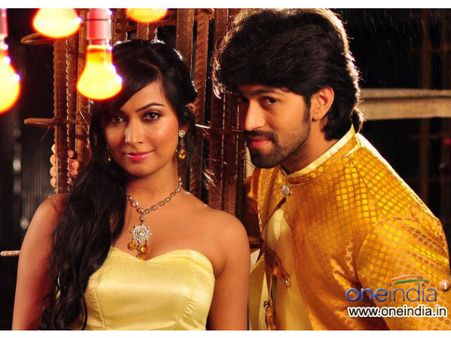 Yash And Radhika Pandit To Pair Up Again In KGF!