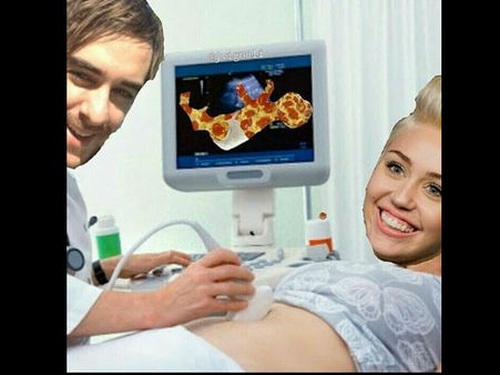 Miley Cyrus Replies To Her Pregnancy Rumours The Best Way!