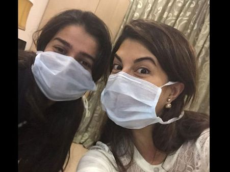 Photo: Jacqueline Fernandez's Selfie With Sonam In Hospital