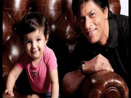 This Is How Shahrukh Khan Celebrated Holi With AbRam