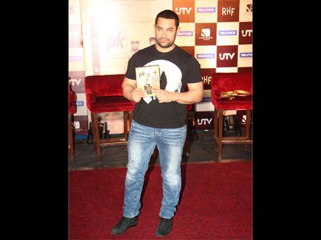 Aamir Khan Learning Wrestling, Haryanvi For 'Dangal'