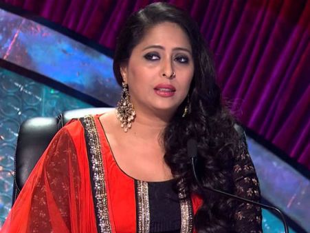 Dance India Dance Judge Geeta Kapoor In Trouble For Ramming Car Into Biker!