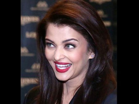 Pics: Stunning Aishwarya Rai Bachchan In Kuwait For Longines Event