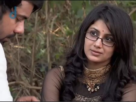 Kumkum Bhagya: Pragya Offers Prayer To The Jungle Goddess