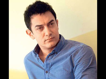 Ramesh Sippy, Aamir Khan Discuss Censorship Issues With Rathore