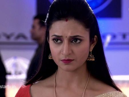 Yeh Hai Mohabbatein: Will Ishita And Her Sister Break Shagun's Lawyers?