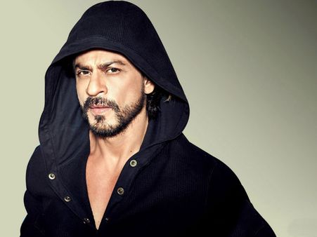 Shahrukh Khan Abused; Gives Blunt Reply In Style