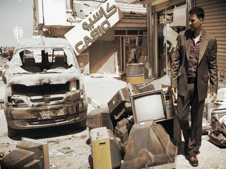 Airlift First Look: Akshay Kumar In A Messy State Of Affairs