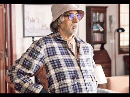 Amitabh Bachchan, Deepika Padukone Disagree In Brand New PikuTeaser